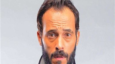 بالصور.. إصابة يوسف الشريف داخل حريق لوكيشن مسلسل النهاية