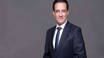 بالفيديو.. بكاء طارق علام في الحرم المكي بسبب كورونا