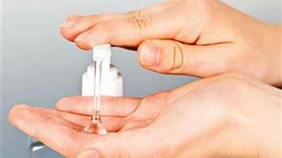 القوات المسلحة تنشر أسعار المنظفات وأدوات التعقيم في منافذها