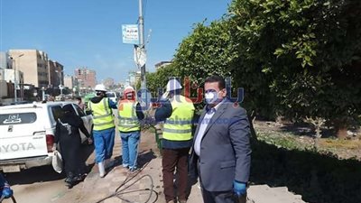 للوقاية من كورونا.. تطهير وتعقيم الشوارع والمنشآت الحكومية ببلطيم