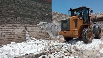 إزالة 8 تعديات في حملة مكبرة شملت 4 مراكز في البحيرة