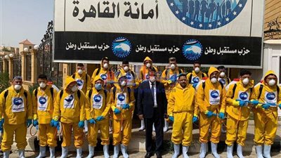 صور.. أشرف رشاد يشارك في حملة توعية وتطهير ضد فيروس كورونا بالسيدة نفيسة