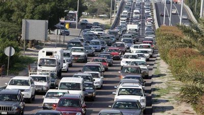 النشرة المرورية.. كثافات مرورية بشوارع وميادين القاهرة والجيزة