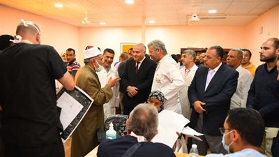 الداودي يشهد ختام فعاليات قافلة جامعة الأزهر الطبية بمستشفي قنا العام