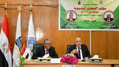 رئيس جامعة جنوب الوادى يشهدا فعاليات مؤتمر البحوث التنموية