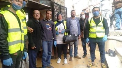 شباب شبرا الخيمة يواجهون كورونا بحملات توعية وتعقيم