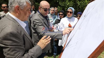 محافظ بني سويف يتفقد المستجدات التنفيذية لمرسى النيل السياحي من ناحية الشرق