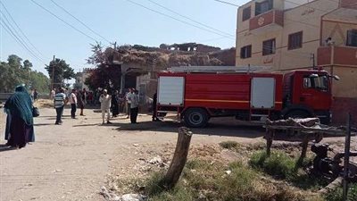 إصابة 5 أشخاص  فى حريق أعلى منزل بكفر الشيخ.. صور