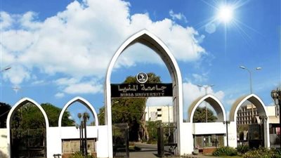 رئيس جامعة المنيا يشيد باختيار بهاء درويش عضوًا باللجنة الدولية لأخلاقيات البيولوجيا بـ