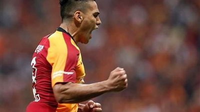 رادميل فالكاو يقترب من الانضمام للهلال السعودي