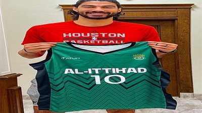 الاتحاد يعلن ضم انس اسامه لاعب الزمالك لكرة السلة رغم اعلان الزمالك تجديد عقده