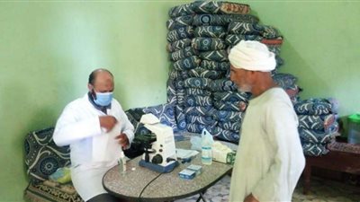 الكشف على 1102 مواطن فى قافلة طبية مجانية بدشنا ضمن مبادرة 