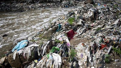 أبحاث جديدة تثبت تلوث ثلوج القطب الجنوبي