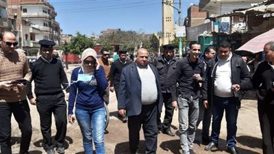 نائب محافظ القليوبية تقود حملة لفض سوق بمدينة كفر شكر