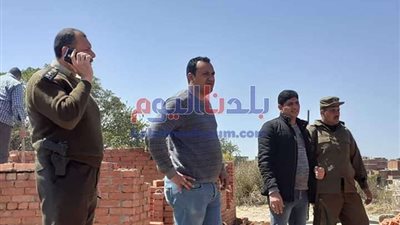 إزالة 70 عين مقبرة مخالفة بمركز تلا في المنوفية