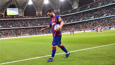 ميسي: لاعبو برشلونة خفضوا 70% من أجورهم