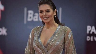 لهذا السبب.. لقاء الخميسي تهاجم إحدى متابعيها 