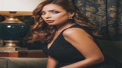 بعد إصابتها بكورونا.. رسالة مؤثرة من ريم البارودي لإيناس عز الدين