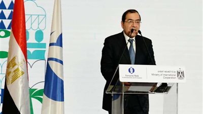 وزير البترول : إضافة محطات إسالة غاز جديدة عند زيادة إنتاج الحقول