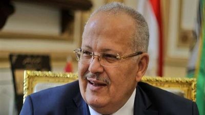 رئيس جامعة القاهرة يصدر قرارات جديدة لحسن سير العمل بالمستشفيات الجامعية