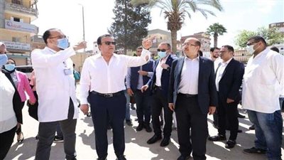 خالد عبد الغفار في جولة بمستشفى العامرية العام بالإسكندرية  | صور