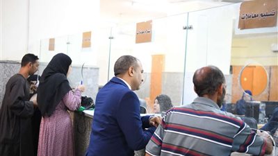 السكرتير المساعد يتفقد سير العمل بالمركز التكنولوجي بقنا