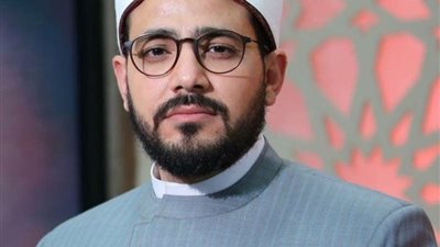 لسرقة فيديوهات خاصة.. أمين الفتوى يحرر محضرا ضد مسئول السوشيال بدار الإفتاء