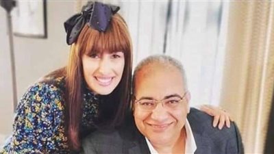 جيلان علاء تهنئ بيومي فؤاد بعيد ميلاده