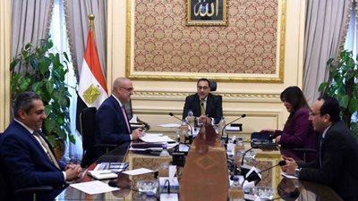 رئيس الوزراء يتابع موقف تنفيذ المشروعات في قطاع الإسكان والمجتمعات العمرانية