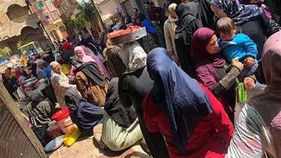 زحام شديد في السوق الأسبوعي بطوخ