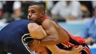 الاتحاد المصري للمصارعة يتواصل مع مصطفى النمر للعودة إلى مصر