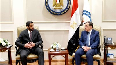 طارق الملا بحث تعزيز التعاون وفرص زيادة الإستثمارات الإماراتية