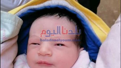 العثور على رضيعة مجهولة الهوية ببني مزار بالمنيا