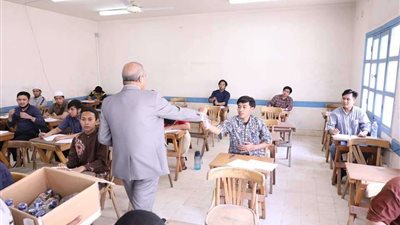 انطلاق ماراثون امتحانات الثانوية العامة وبدء توافد الطلاب على اللجان في البحيرة