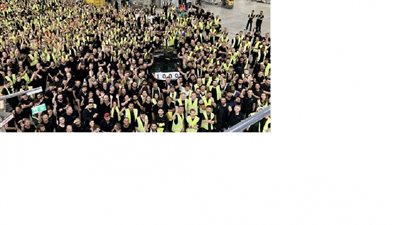 إيلون ماسك: مبروك لفريق جيجا برلين على صنع أكثر من 1000 سيارة في أسبوع