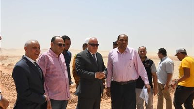 محافظ قنا يعلن الإنتهاء من تنفيذ 85% من أعمال تمهيد الطرق بنجع حمادي