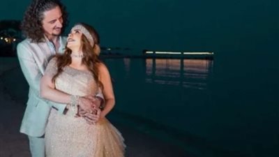 دنيا عبدالعزيز تشارك متابعيها صور حفل زفافها عبر الإنستجرام