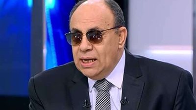 بعد مقولة يا روح أمك.. مبروك عطية يعتذر للإعلامي محمد الباز