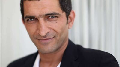 اليوم .. مجلس الشيوخ يناقش سحب الجنسية من الفنان عمرو واكد