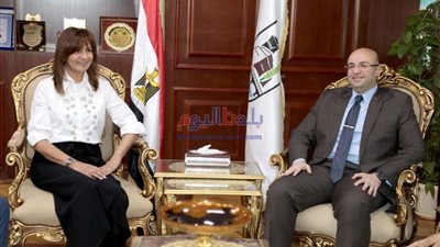 محافظ بني سويف يستقبل وزيرة الهجرة في مستهل زيارتها للمحافظة