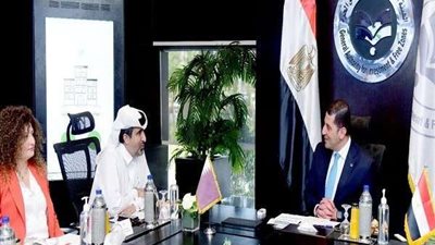 رئيس هيئة الاستثمار يستقبل المدير التنفيذى لـ