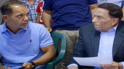 رامي إمام يخرج عن صمته ويكشف حقيقة مرض والده