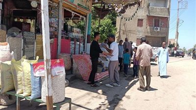 محلي دشنا يواصل حملاته لرفع الإشغالات والتعديات على الطريق العام بالمدينة