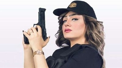 طليق الإعلامية شيماء جمال يتسلم ابنته خائفا عليها من مصير والدتها