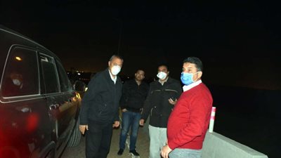 محافظ القليوبية يتابع التزام المواطنين بقرار حظر التجوال بالخانكة