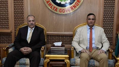 محافظ الدقهلية يلتقي وفد منظومة الشكاوي الحكومية الموحدة بمجلس الوزراء