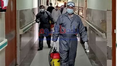 الهلال الأحمر يقوم بحملة تعقيم وتطهير المؤسسات بأسوان