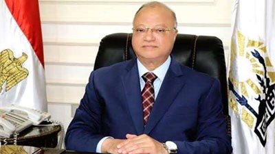 لليوم الثالث.. محافظ القاهرة يترأس حملة إزالة التعديات بمحور ترعة الطوارئ