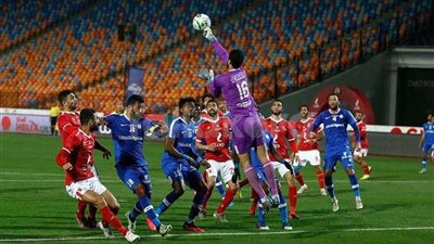 مفاجأة في تشكيل الأهلي الرسمي أمام سموحة في الدوري المصري