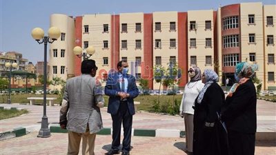 رئيس جامعة بني سويف يتابع تعقيم وإخلاء المدن الجامعية من متعلقات الطلاب